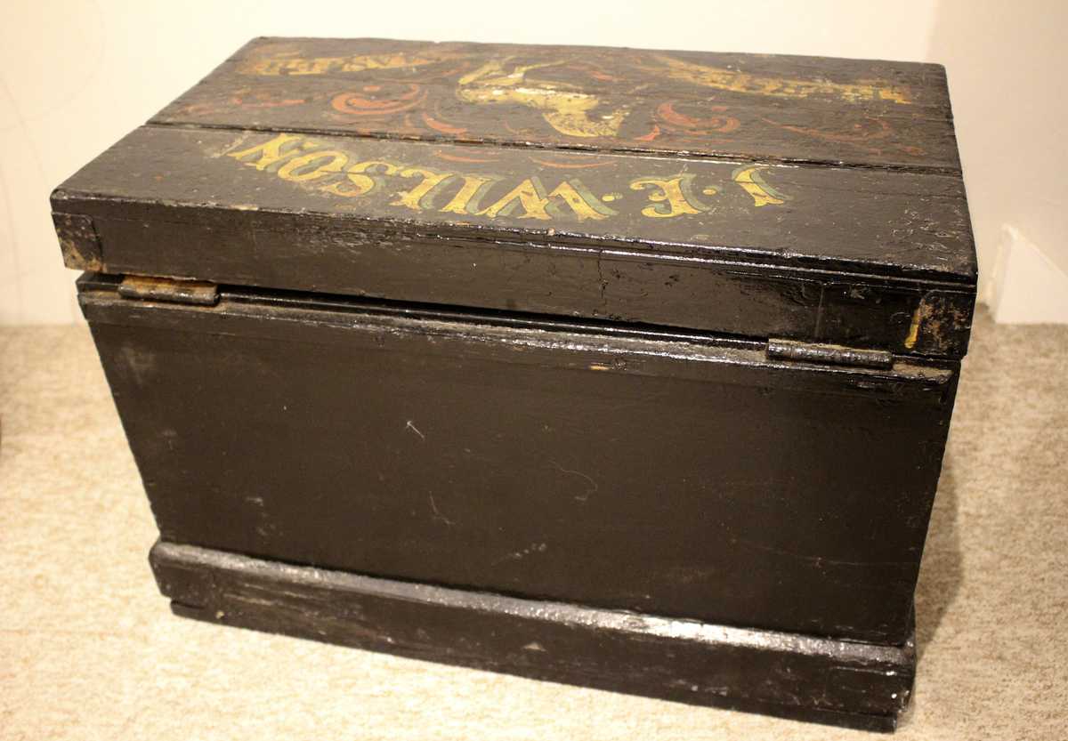 A Painted Pine Horse Masters Trunk From Pinewood Film Studios - Image 3