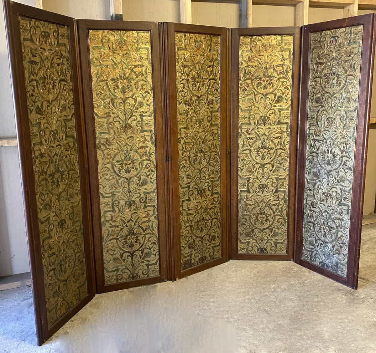 A C19th Embossed Leather & Oak Room Divider Screen - Image 4