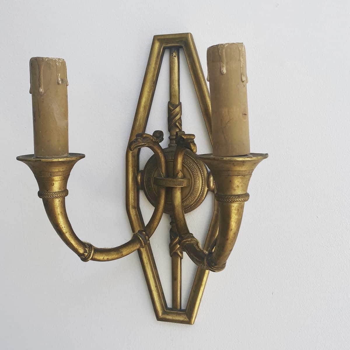 PAIR OF C19TH FRENCH GILT BRONZE WALL SCONCES - Image 4