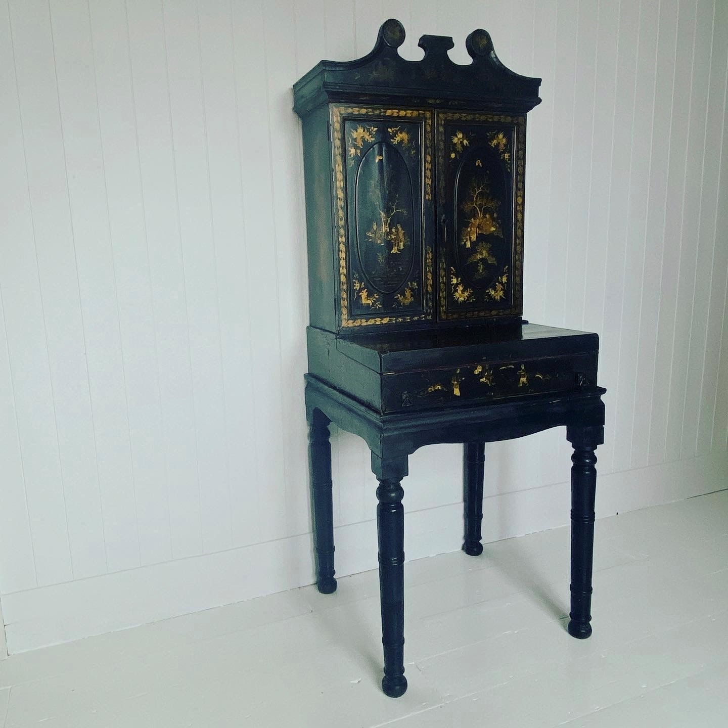 C19th Chinoiserie Lacquered Bureau Bookcase - Image 2