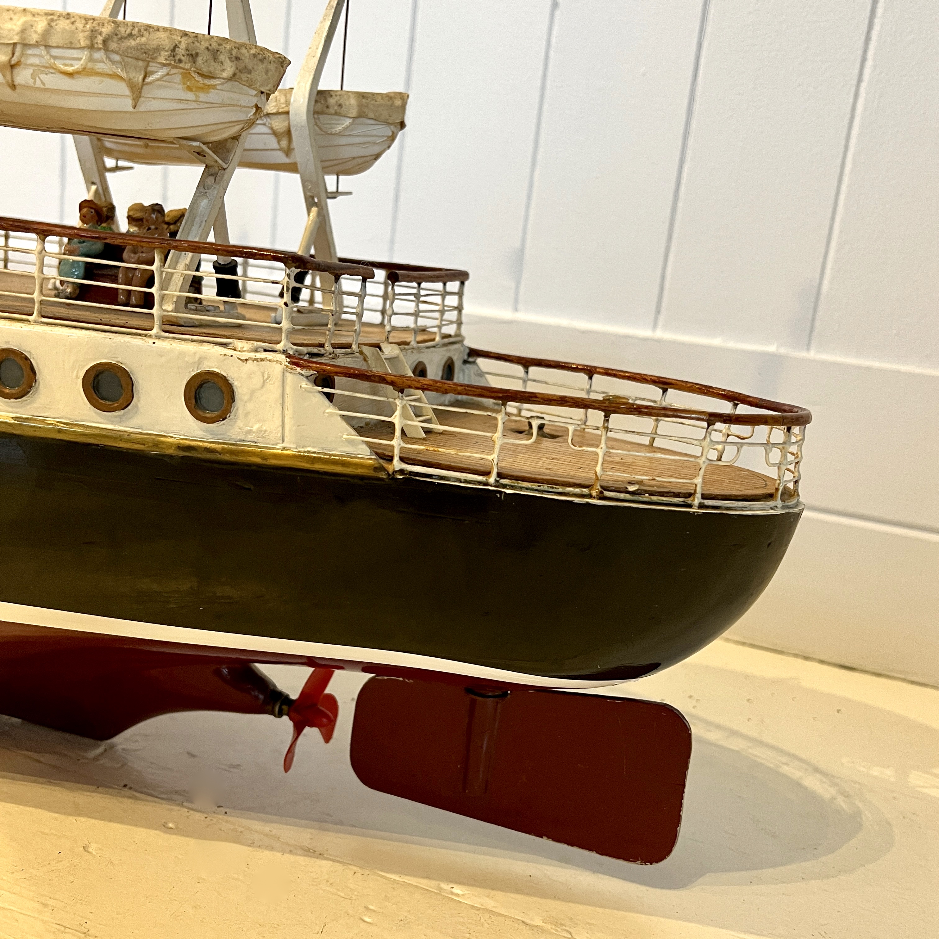 Large Scratch Built Motorised Paddle Steamer by Richard Webb - Image 8