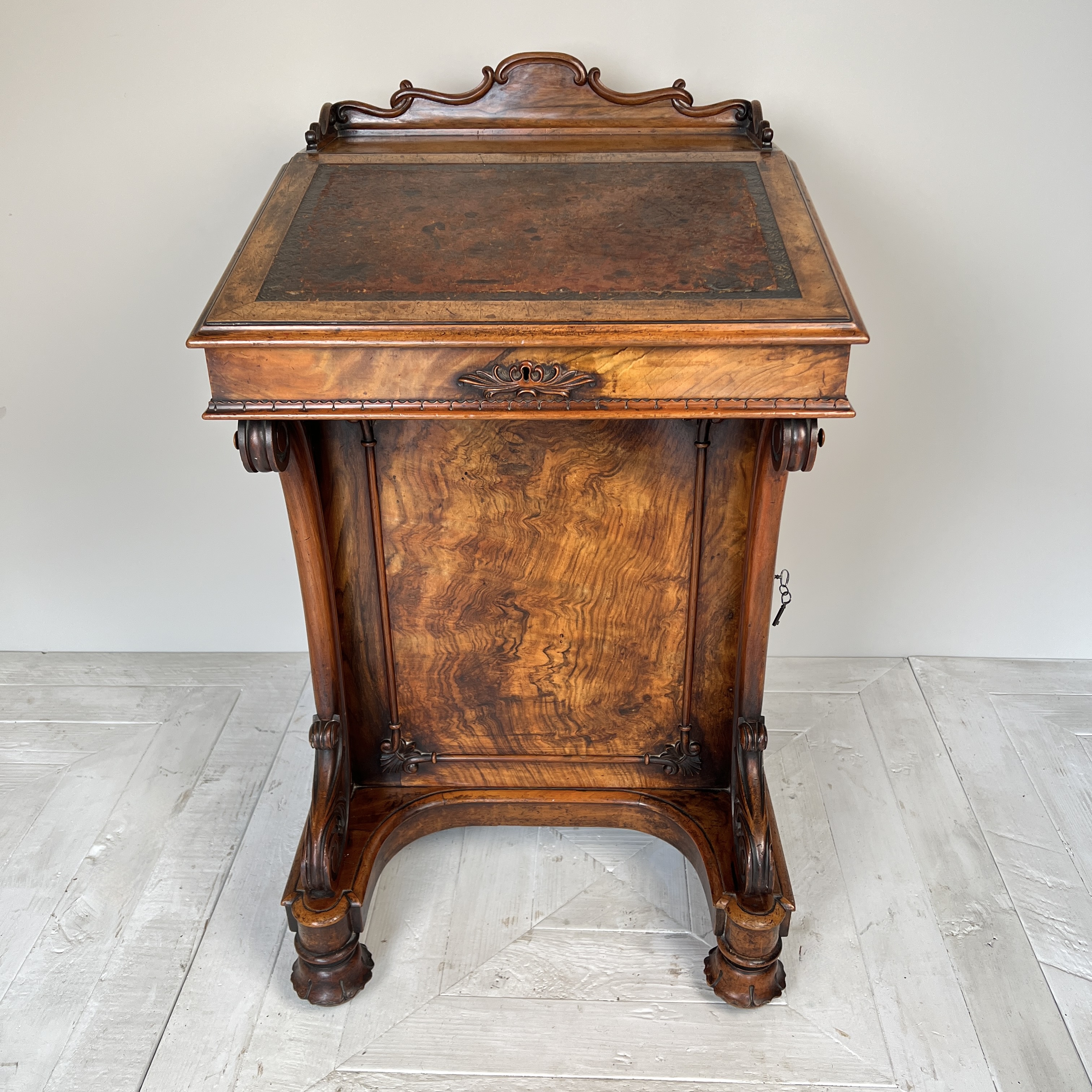 William IV Mahogany And Simulated Rosewood Davenport - Image 3