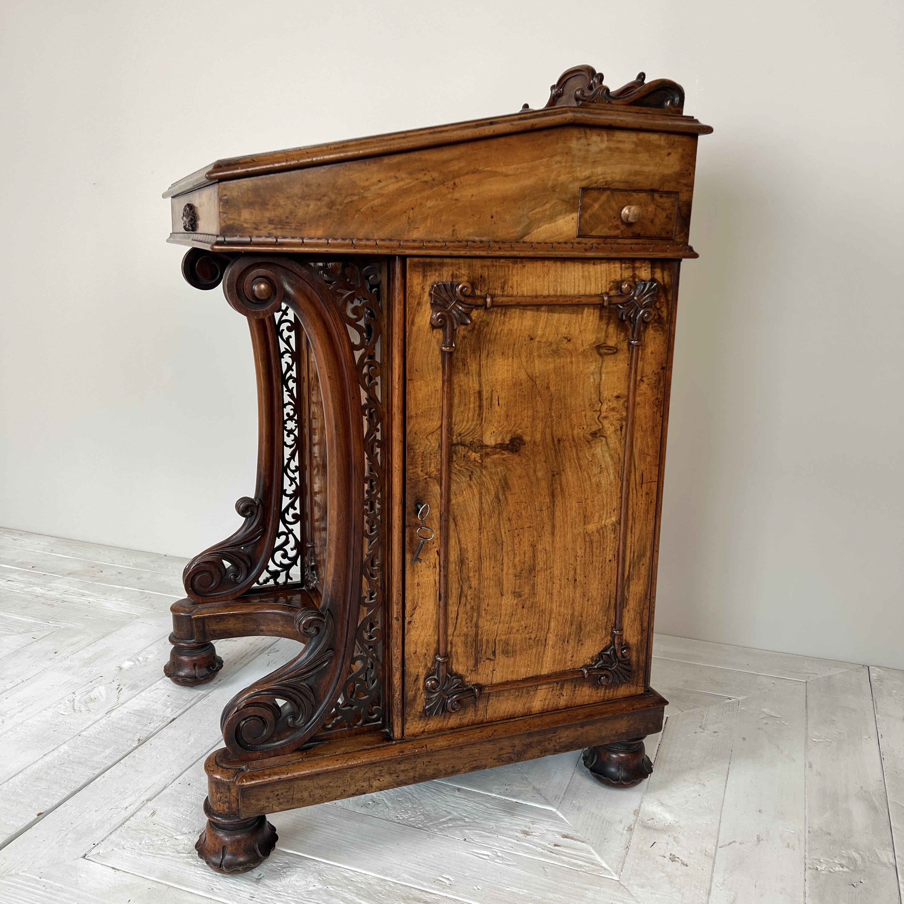 William IV Mahogany And Simulated Rosewood Davenport - Image 11