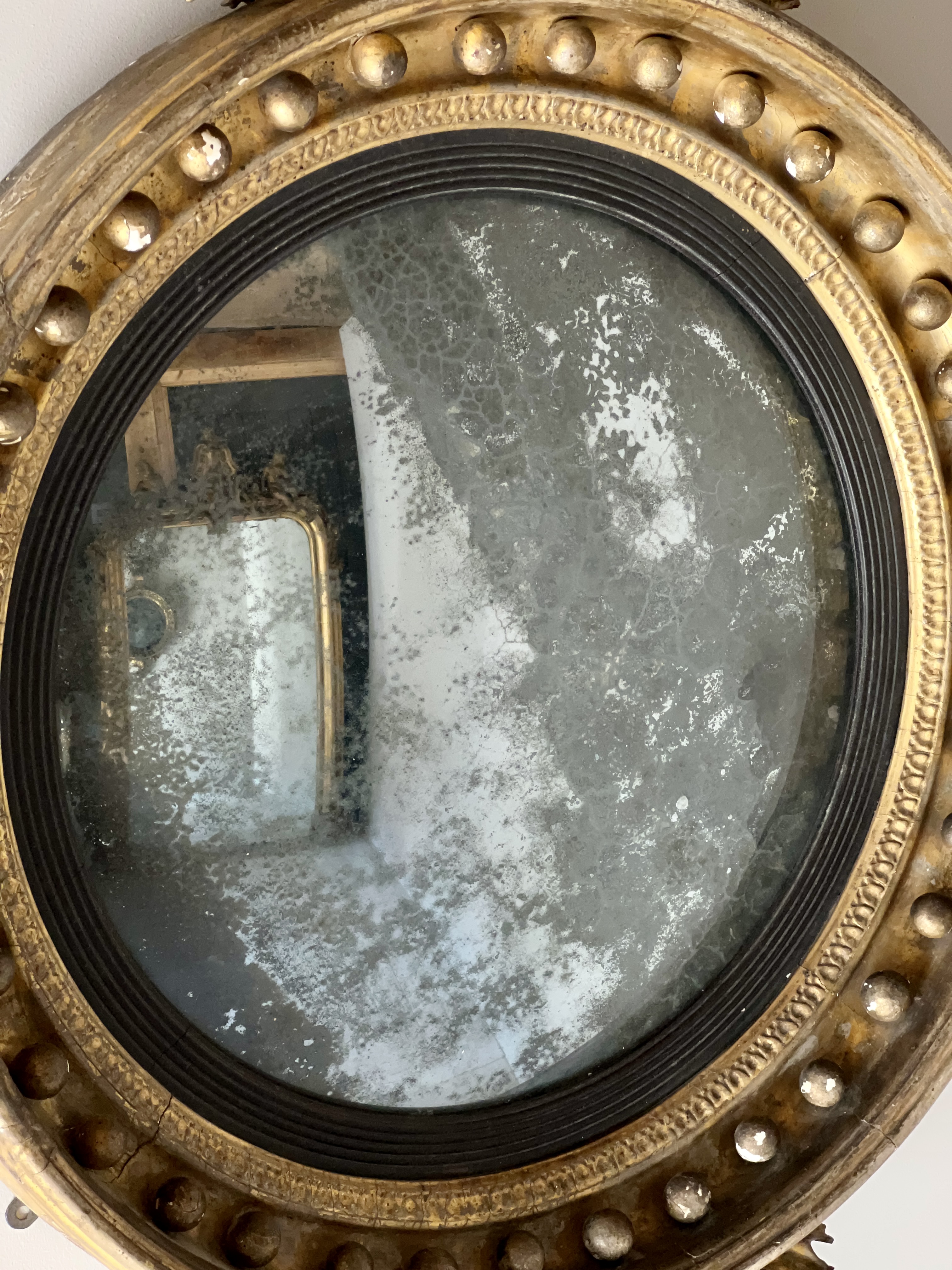 Regency Carved Giltwood Convex Wall Mirror - Image 5