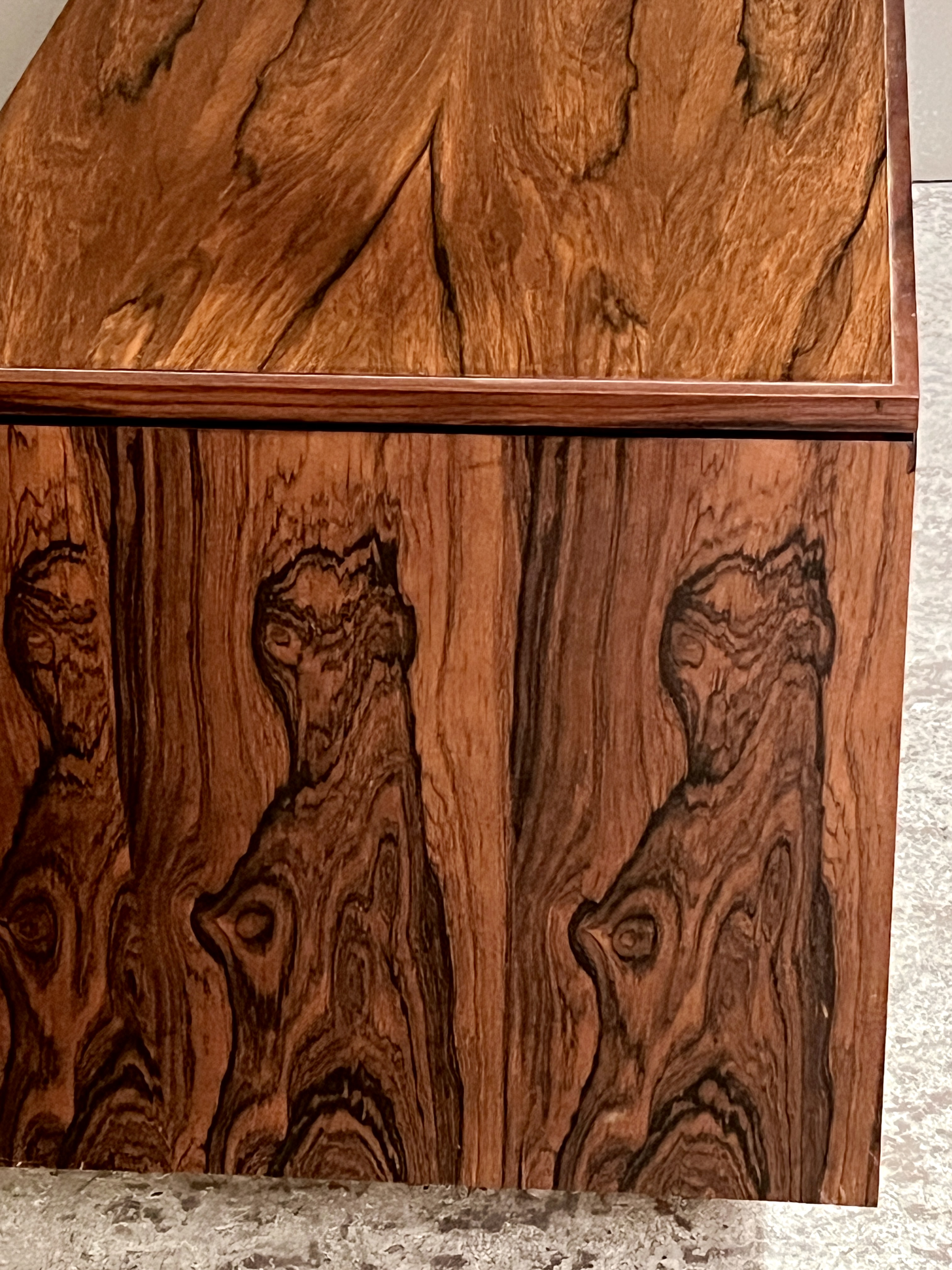 Midcentury Floating Rosewood Sideboard By Robert Heritage - Image 8