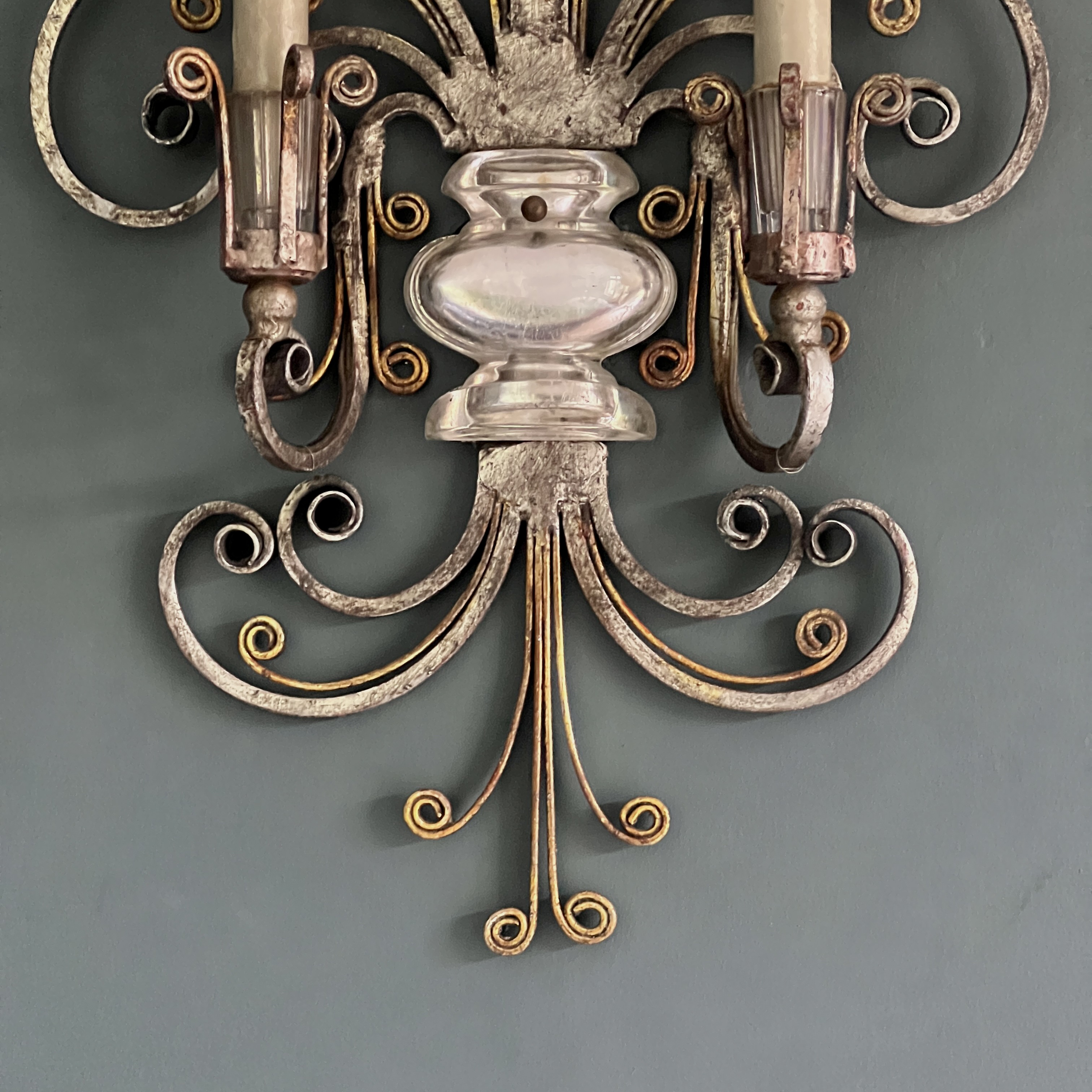 Banci Firenze Gilt Iron And Crystal Wall Light - Image 7