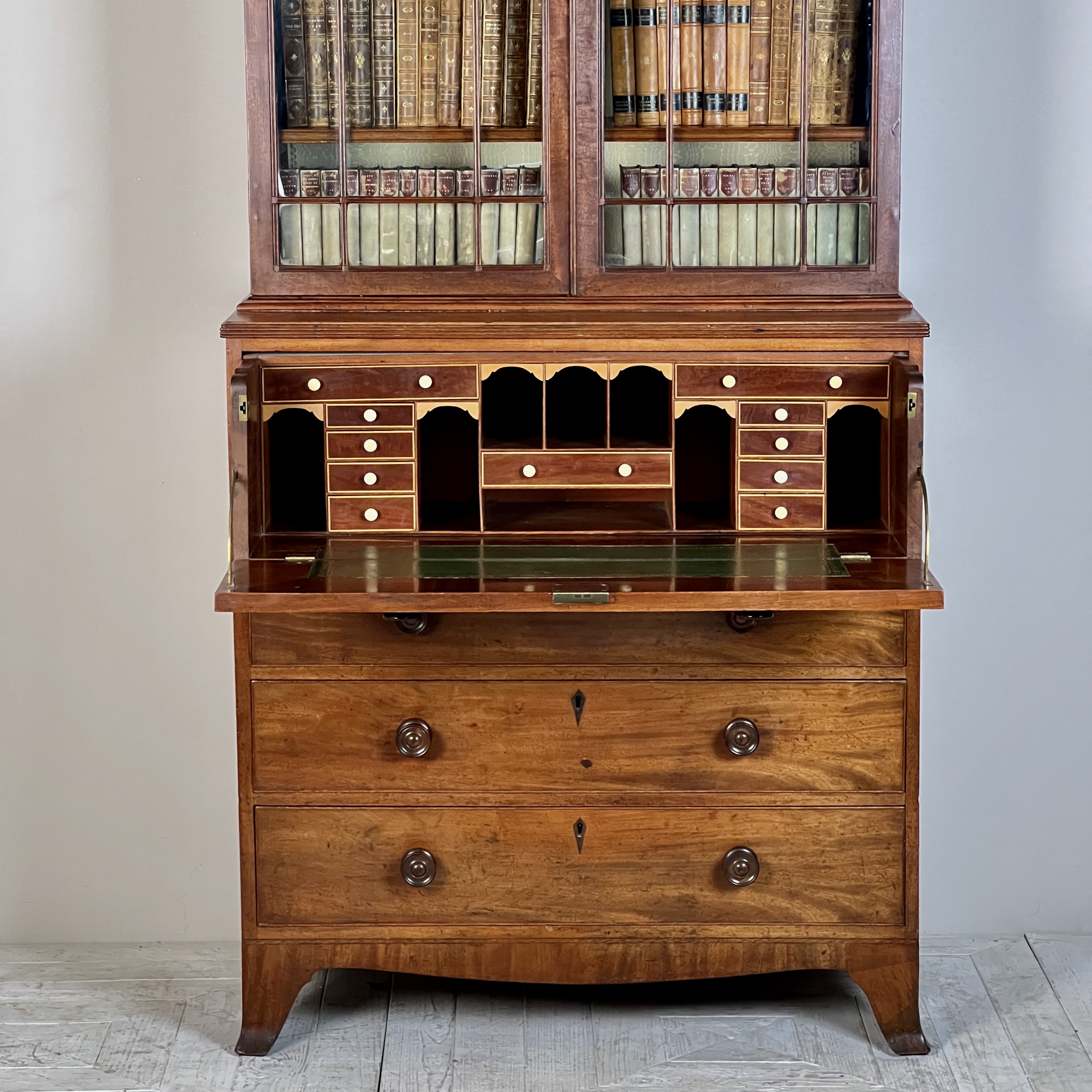SOLD - A Georgian Mahogany Secretaire Bookcase Circa 1800 - Image 3