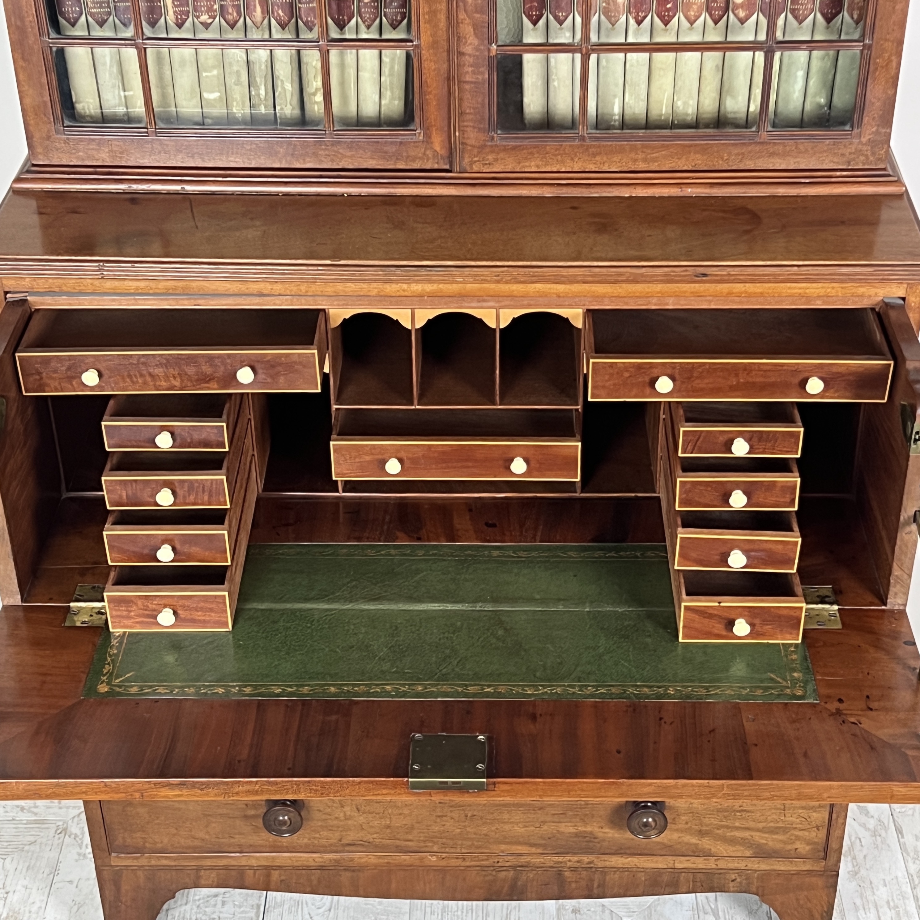 SOLD - A Georgian Mahogany Secretaire Bookcase Circa 1800 - Image 4