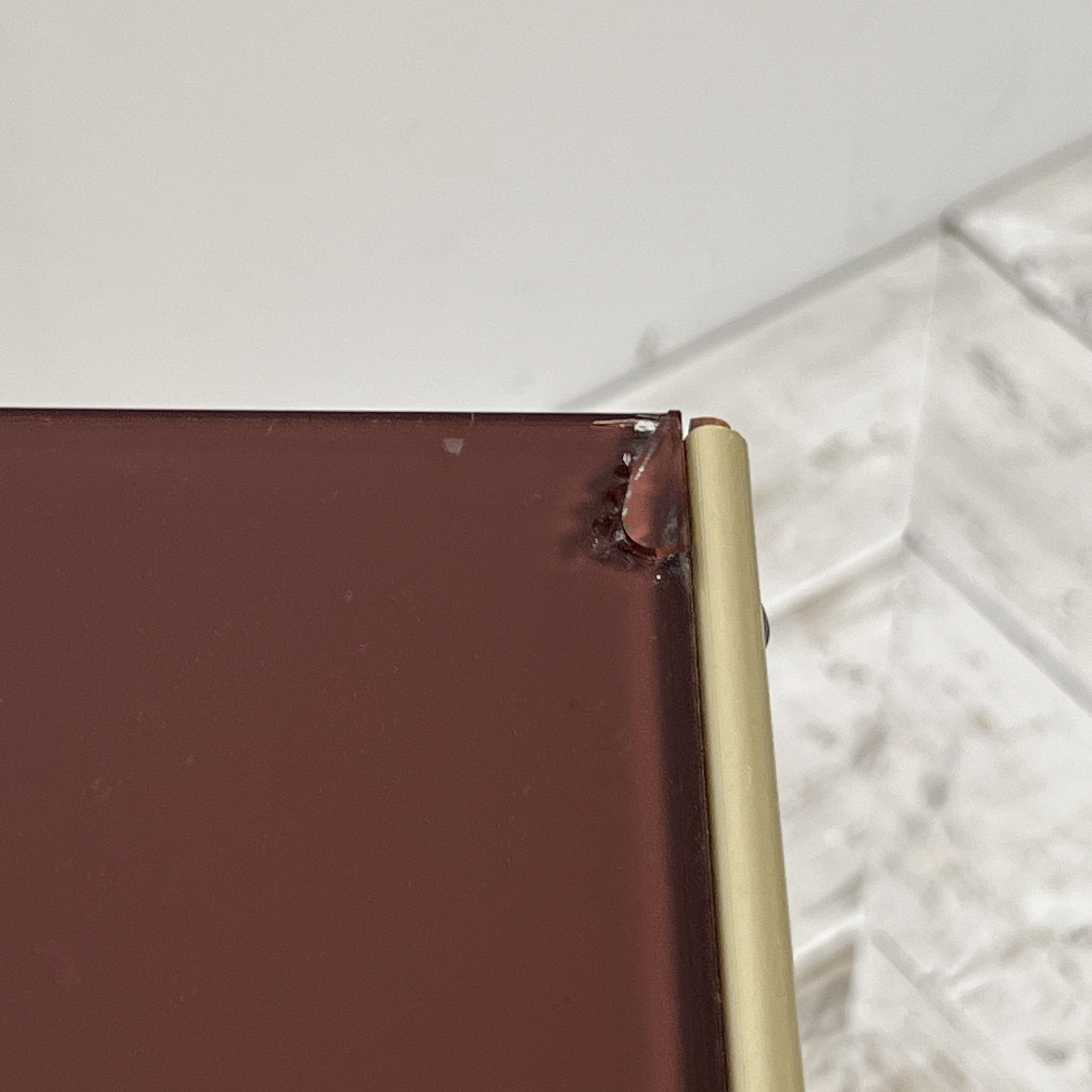 A Pair Of Italian Post Modern Brass And Leather Bedside Cabinets - Image 9
