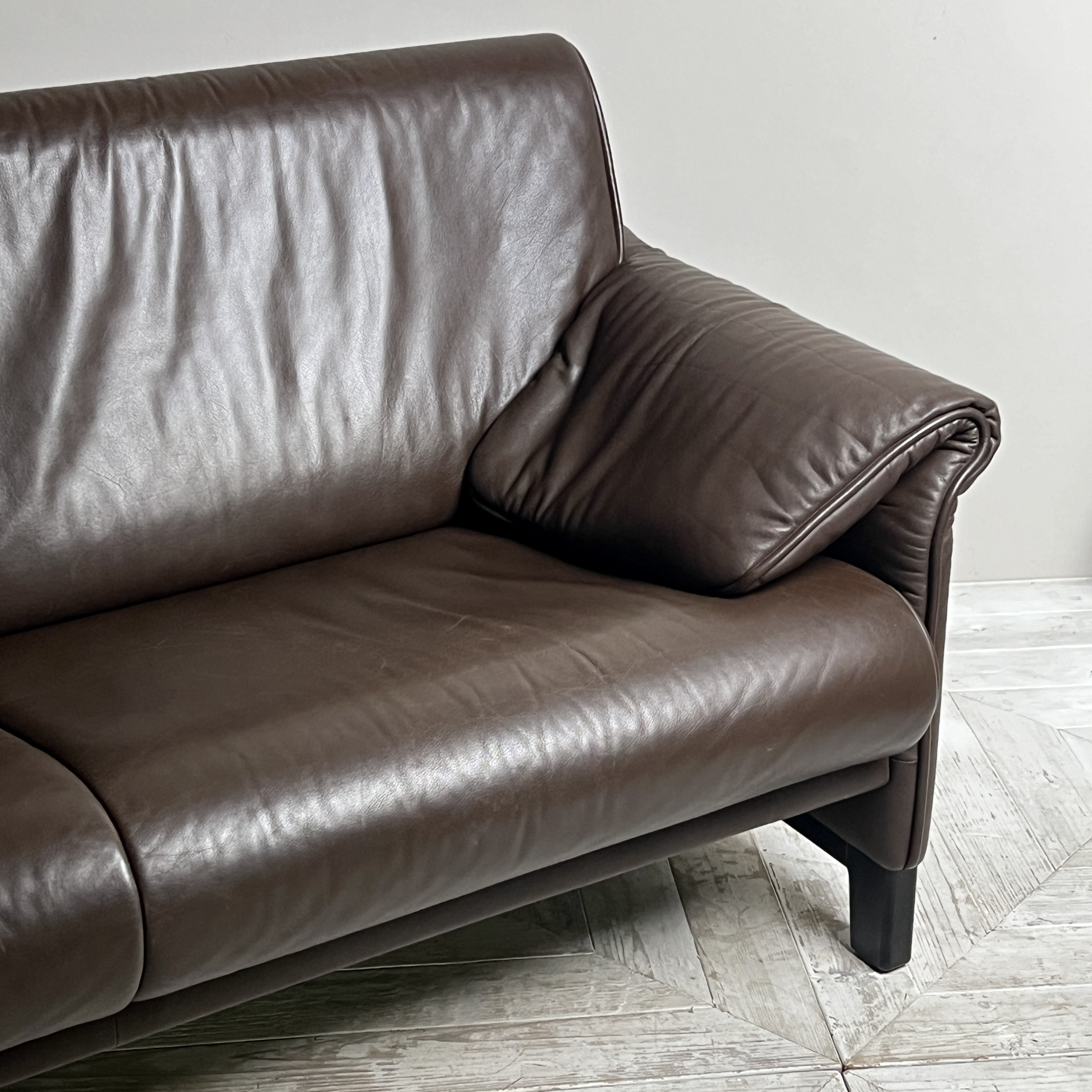 A De Sede Two Seater Leather Sofa - Image 4