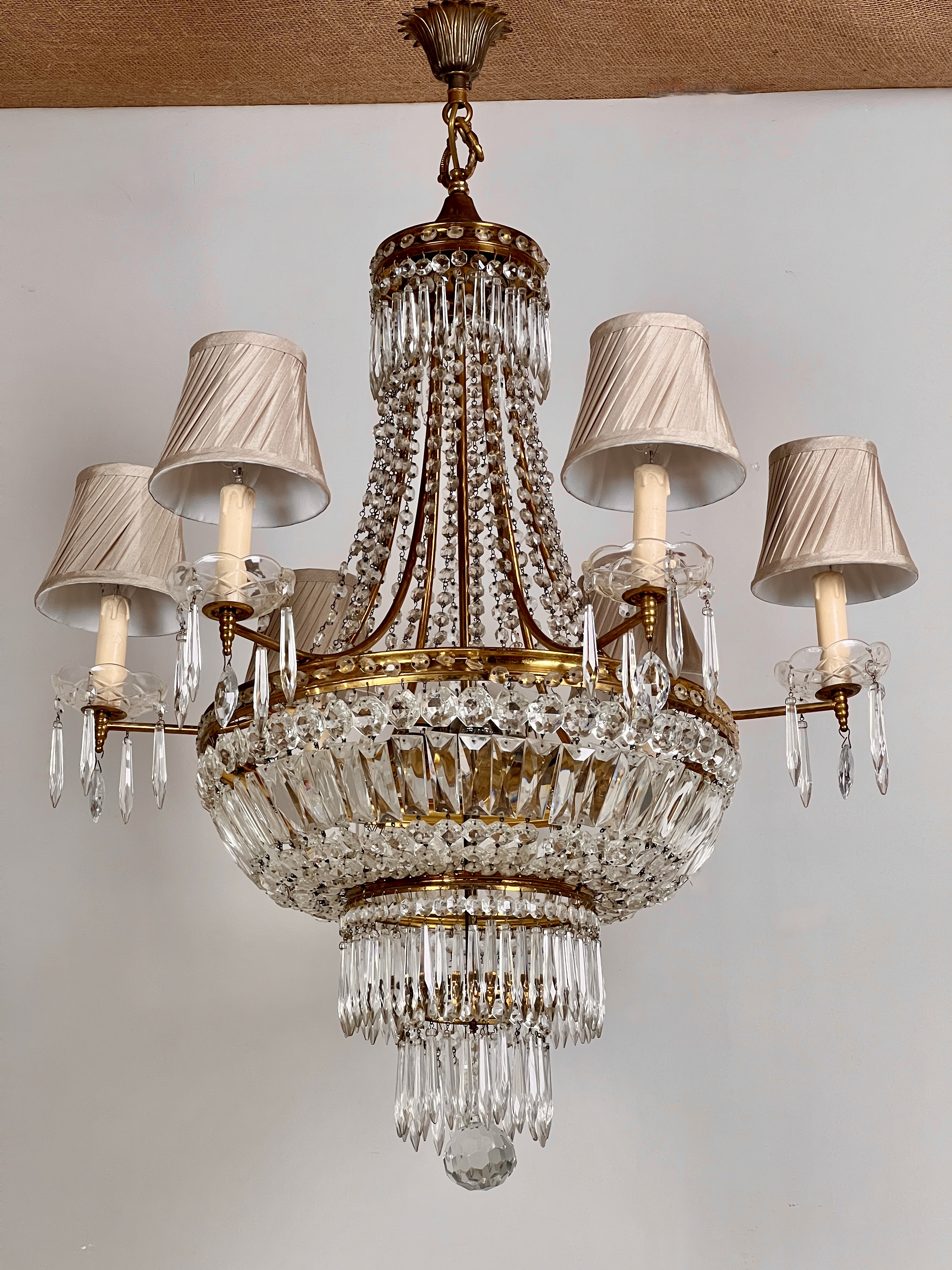 Empire Style Crystal Tent And Bag Chandelier - Image 4
