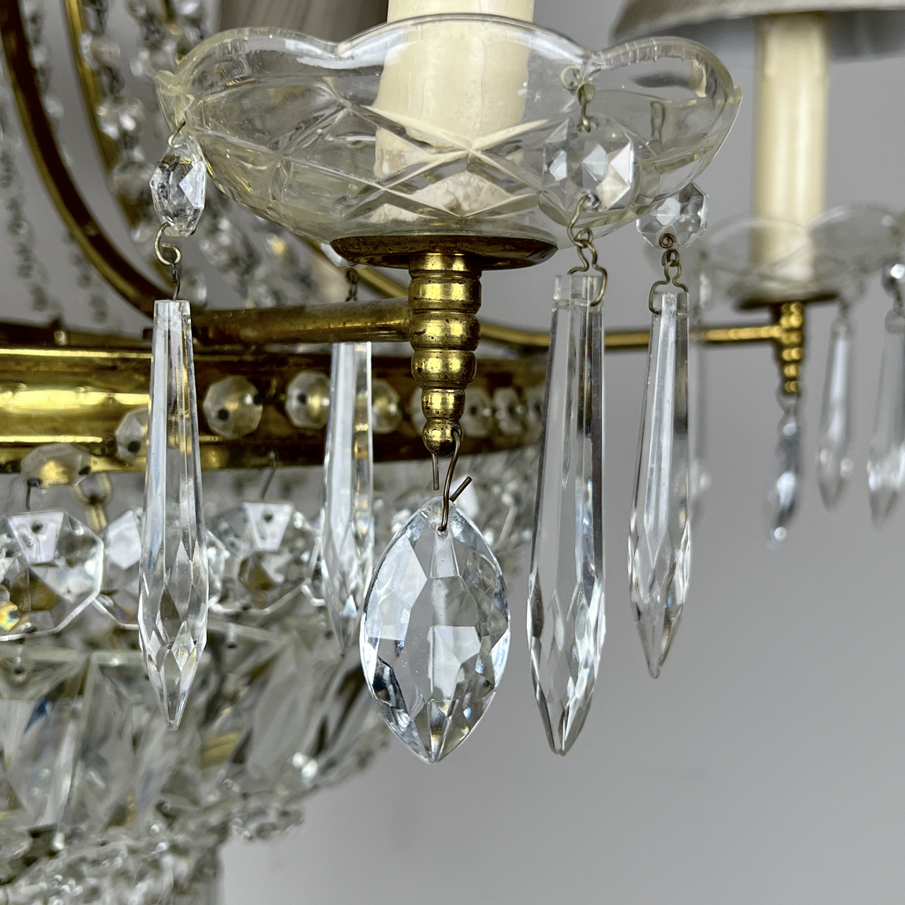 Empire Style Crystal Tent And Bag Chandelier - Image 7