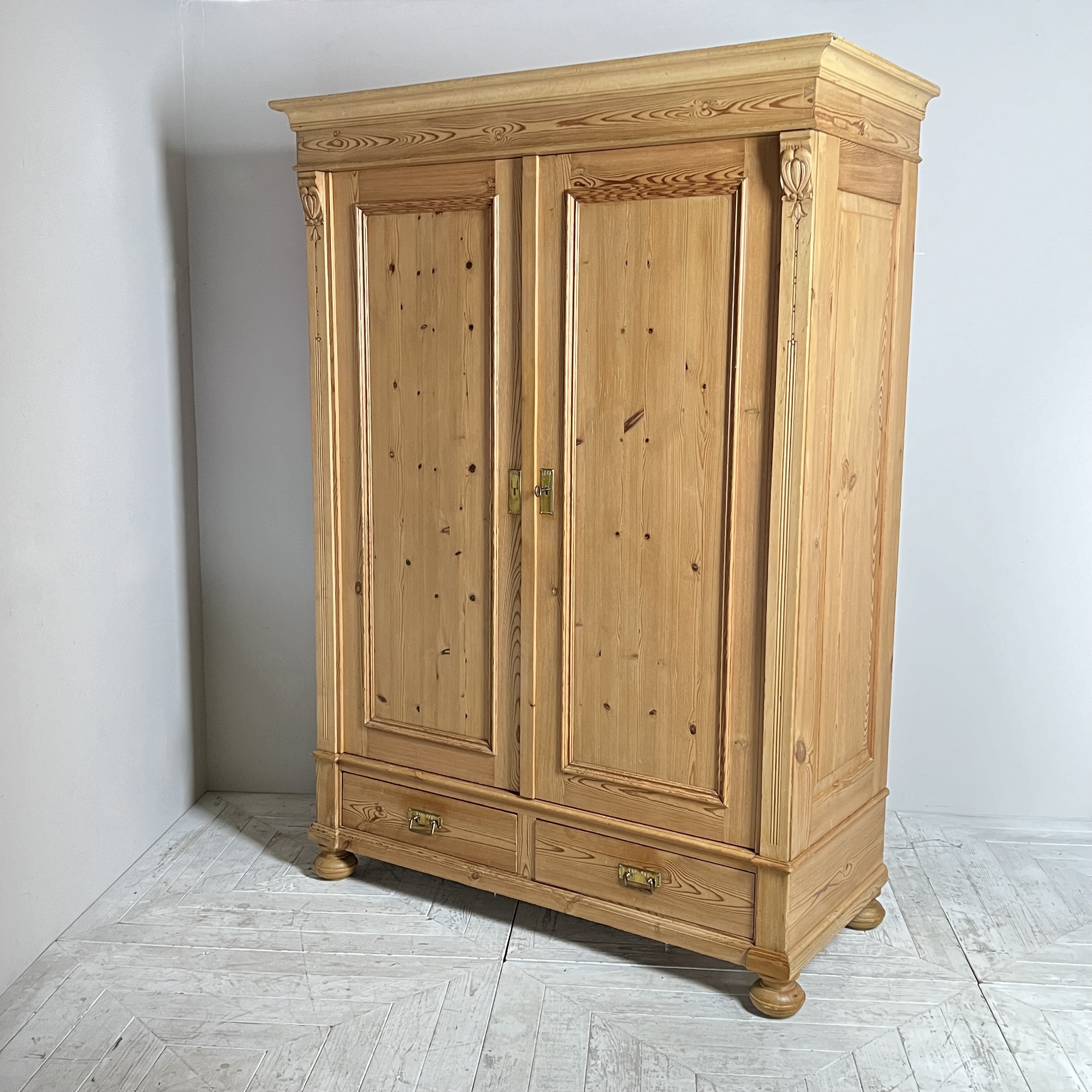 Continental Pine Art Nouveau Knockdown Wardrobe - Image 3