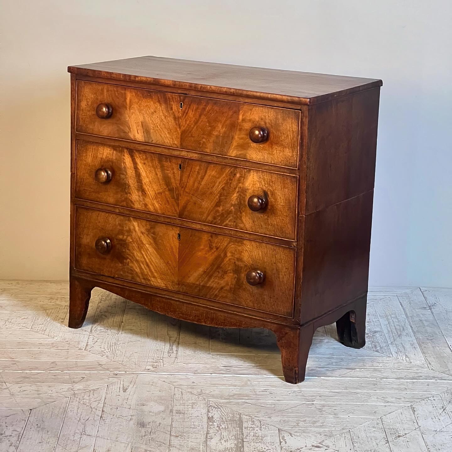 Small Georgian Mahogany And Oak Chest Of Drawers - Image 2