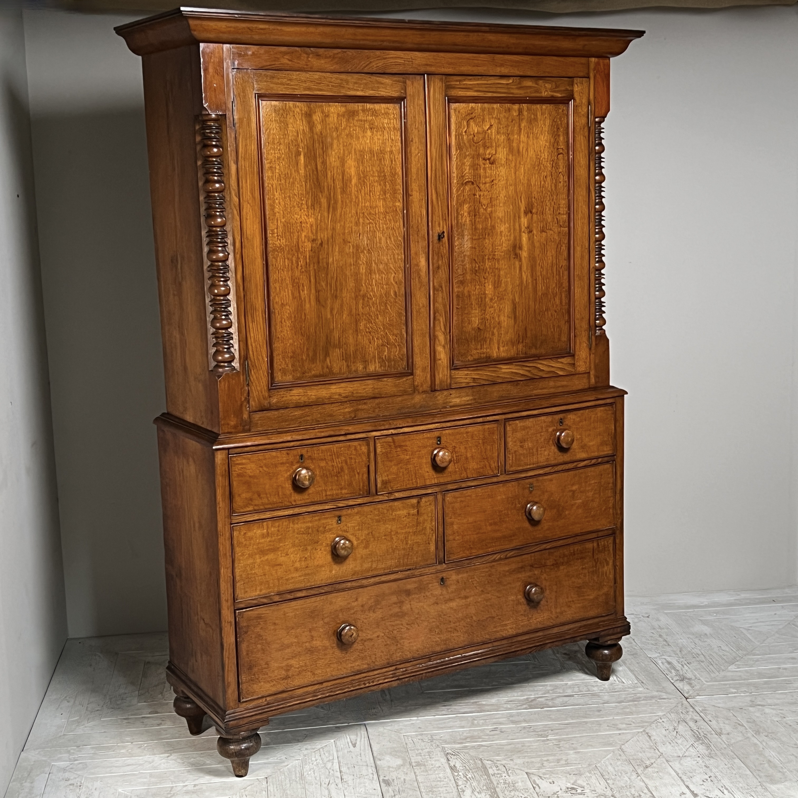 19Th Century Welsh Oak Housekeepers Cupboard Or Linen Press - Image 3