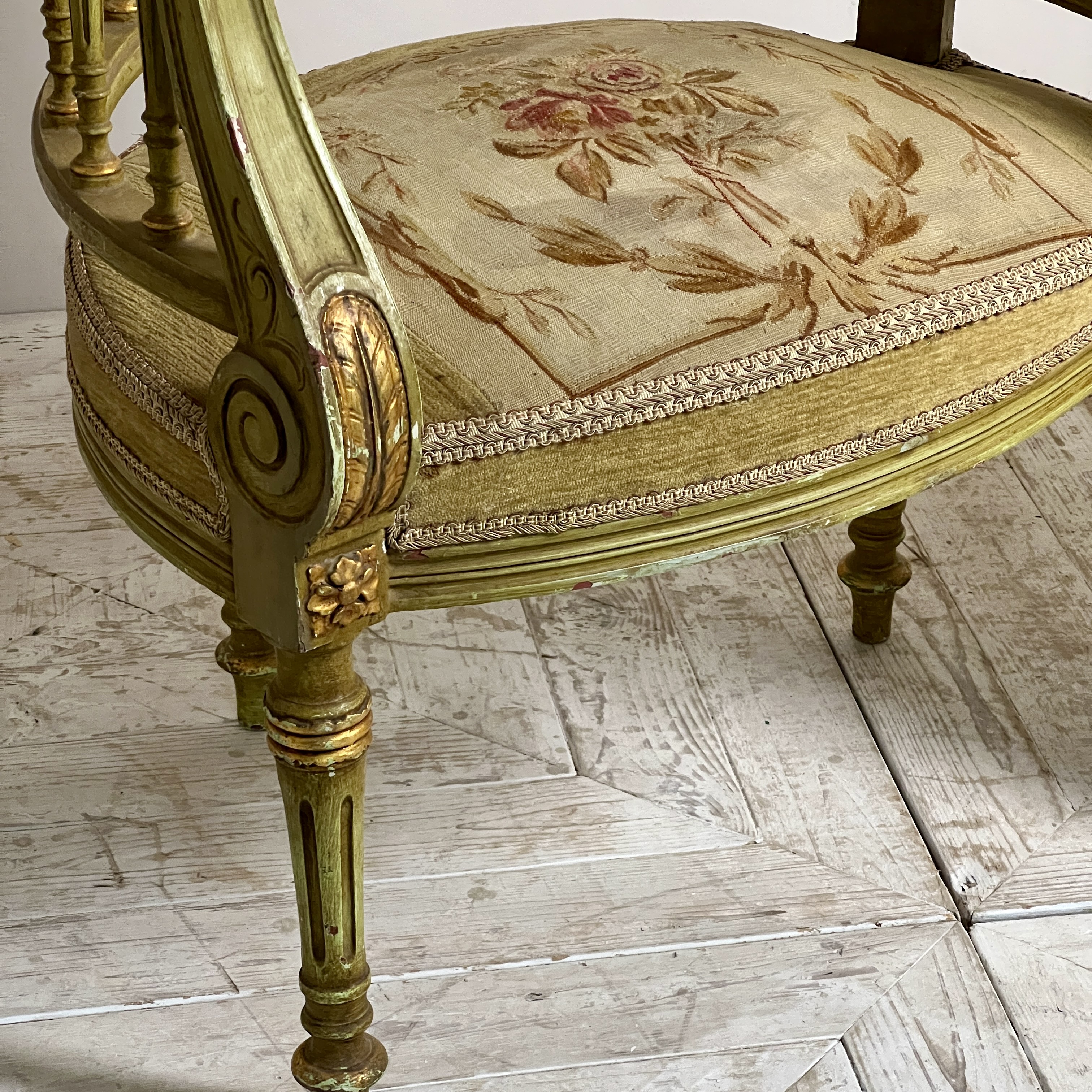 French Antique Tapestry Love Or Tête-À-Tête Seat - Image 5