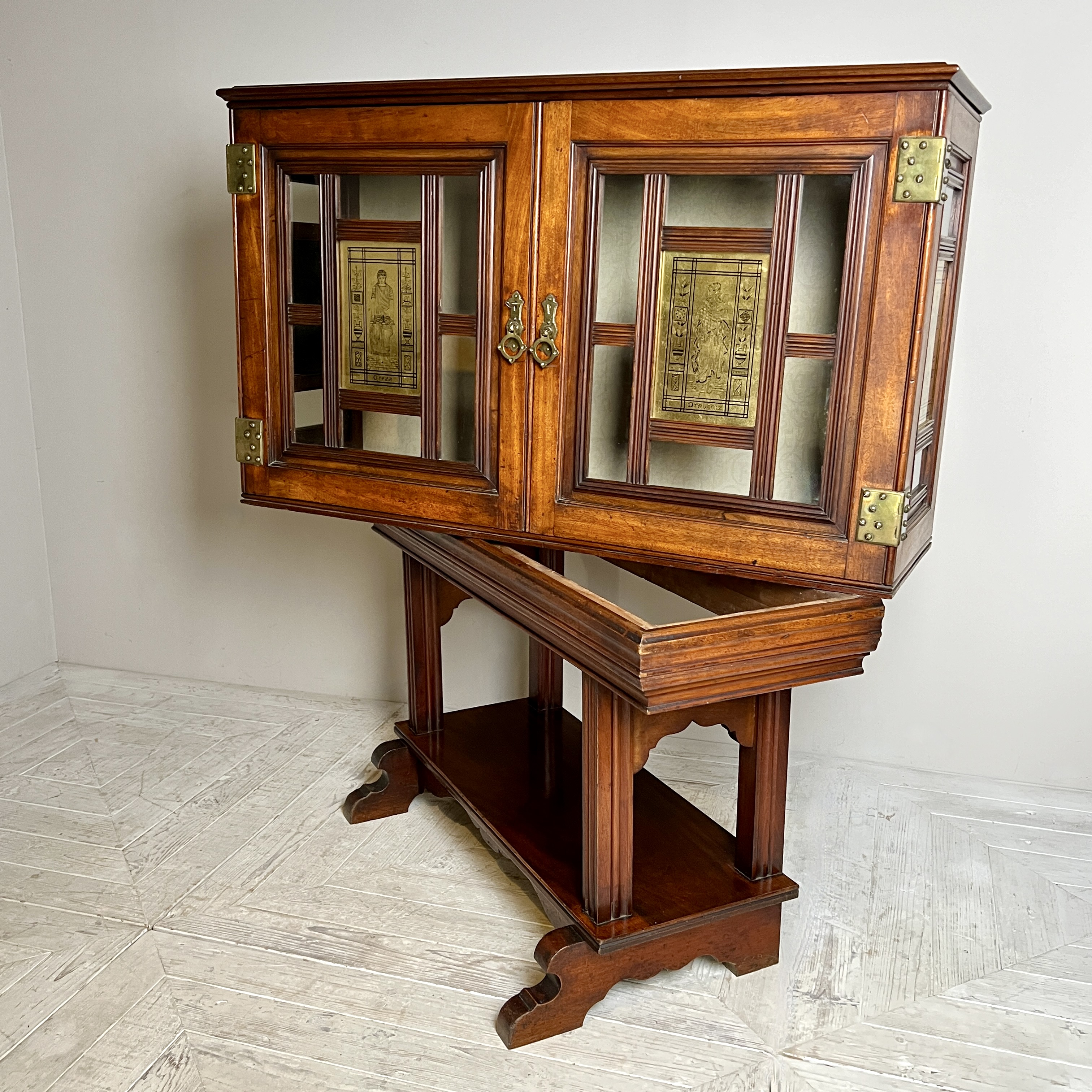 A Mahogany Display Cabinet Circa 1900 - Image 9
