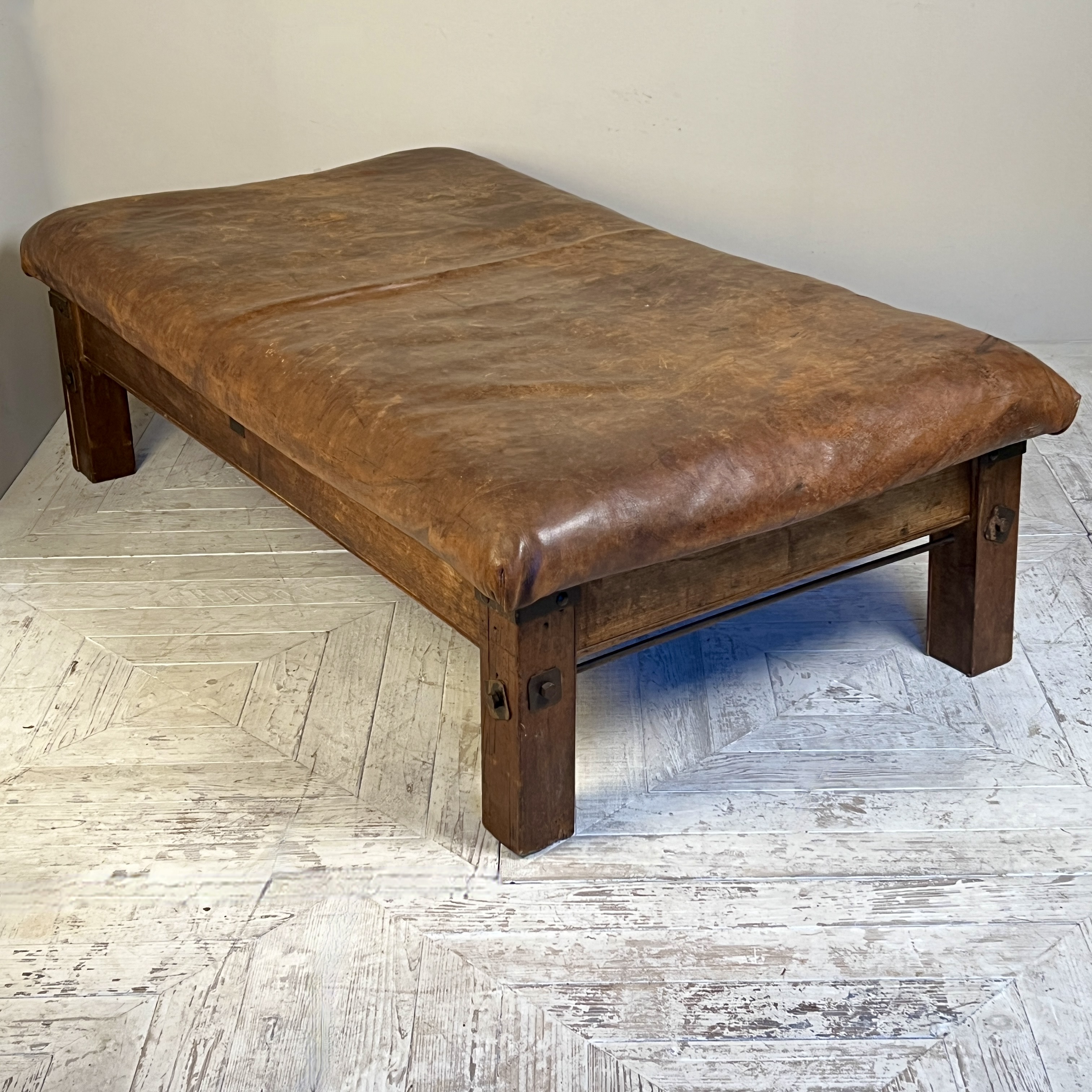 A Large 1930/40'S Leather Pommel Coffee Table Stool - Image 9