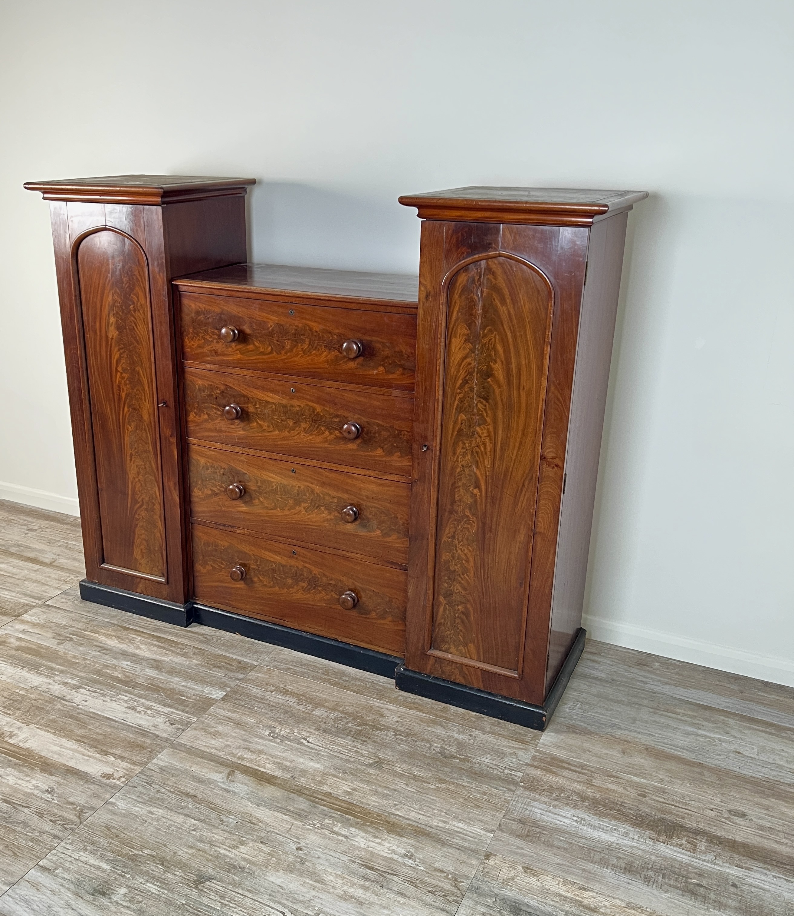 Victorian Flame Mahogany Wardrobe - Image 3