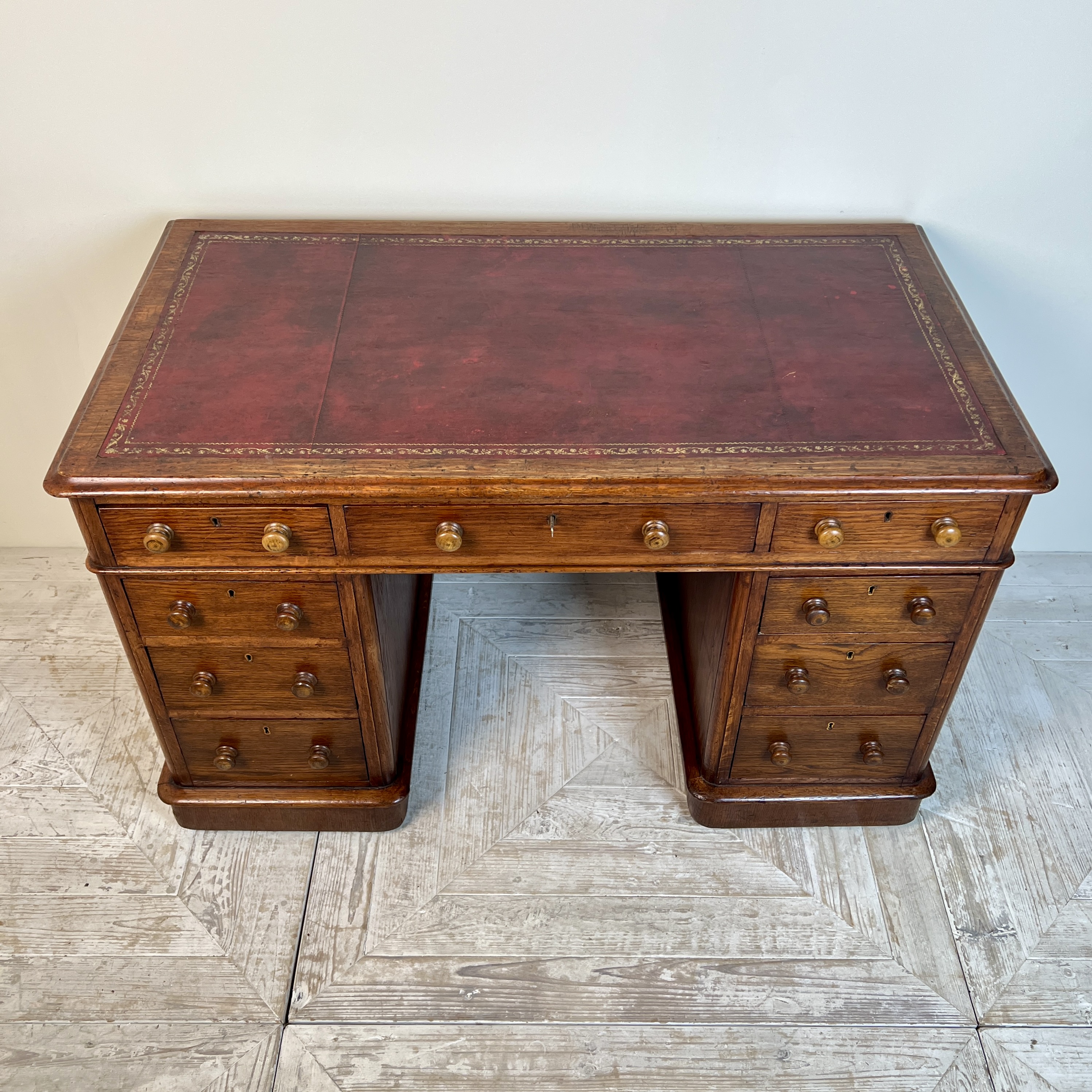 Victorian Oak Pedestal Desk By Deighton & Dunthorne, Holborn, London - Image 3
