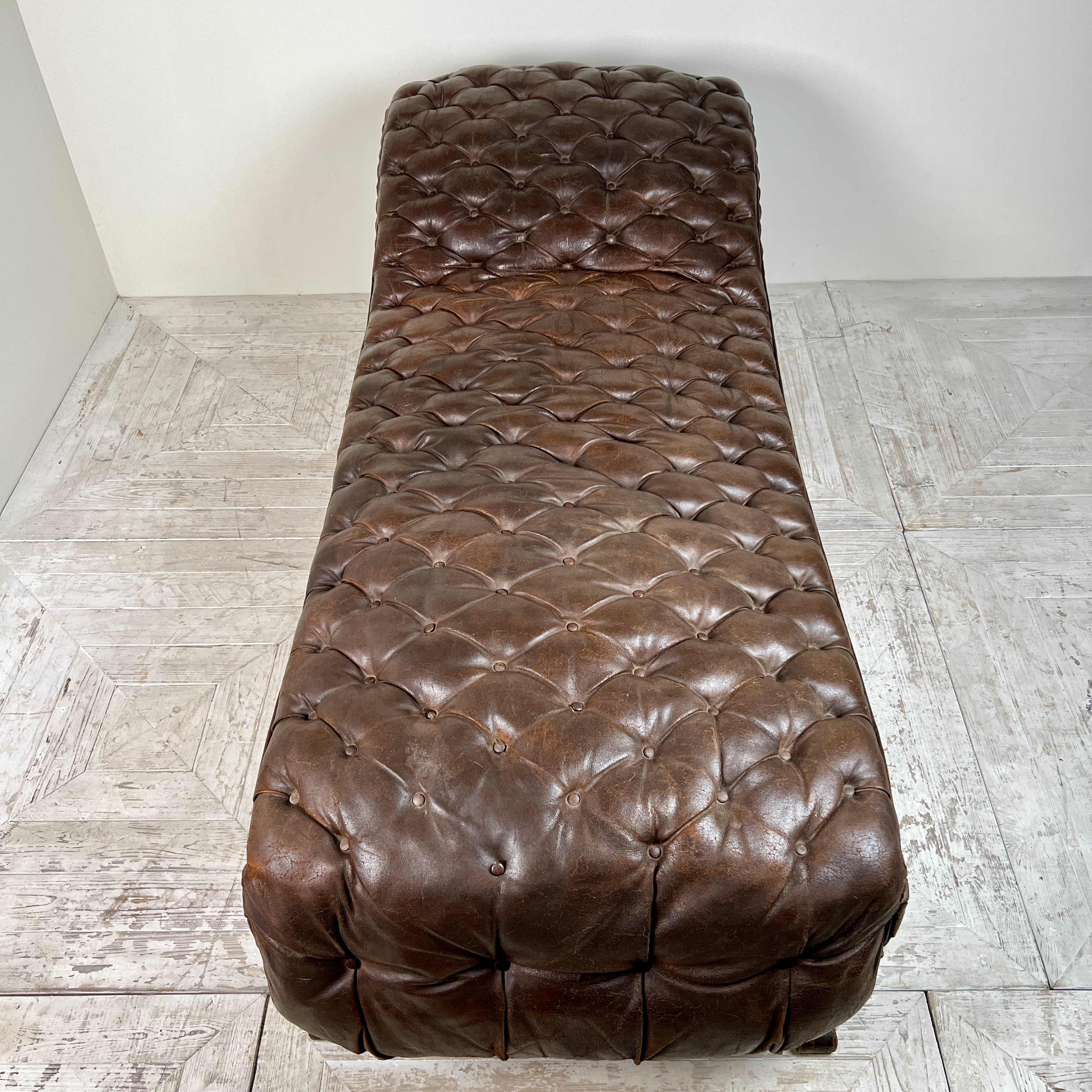 Large French C19th Antique Tufted Brown Leather Chaise Longue - Image 8