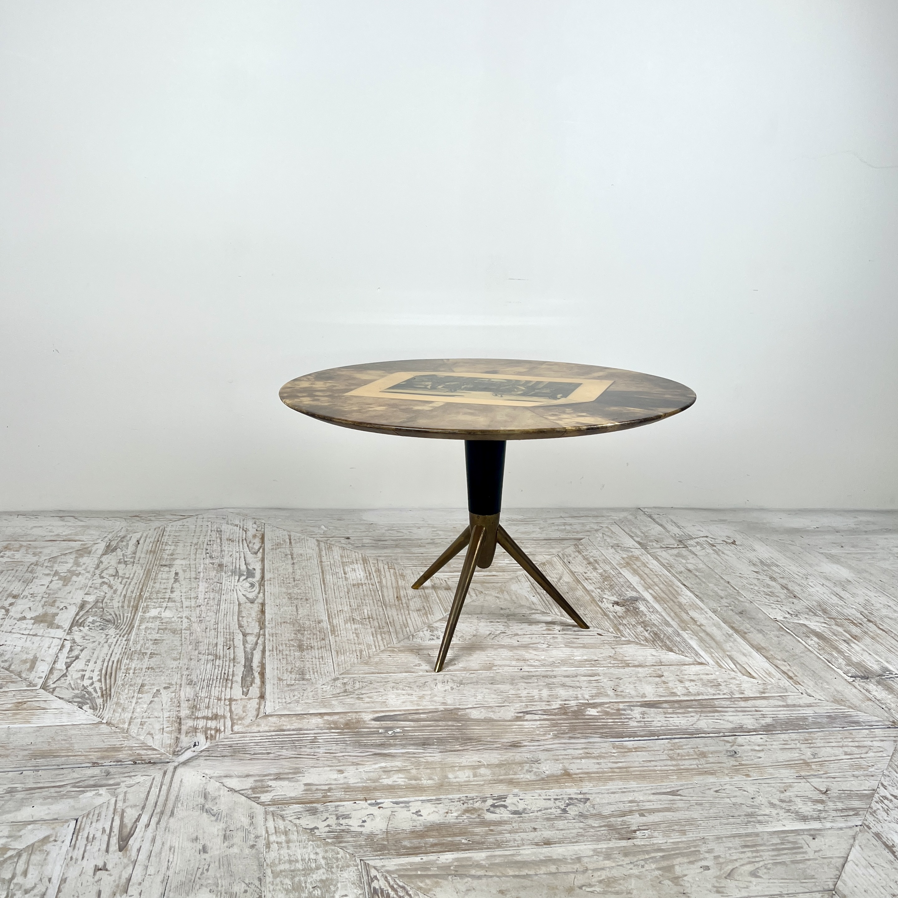 Italian Lacquered Goatskin Trompe L'oeil Table Attributed To Aldo Tura - Image 2