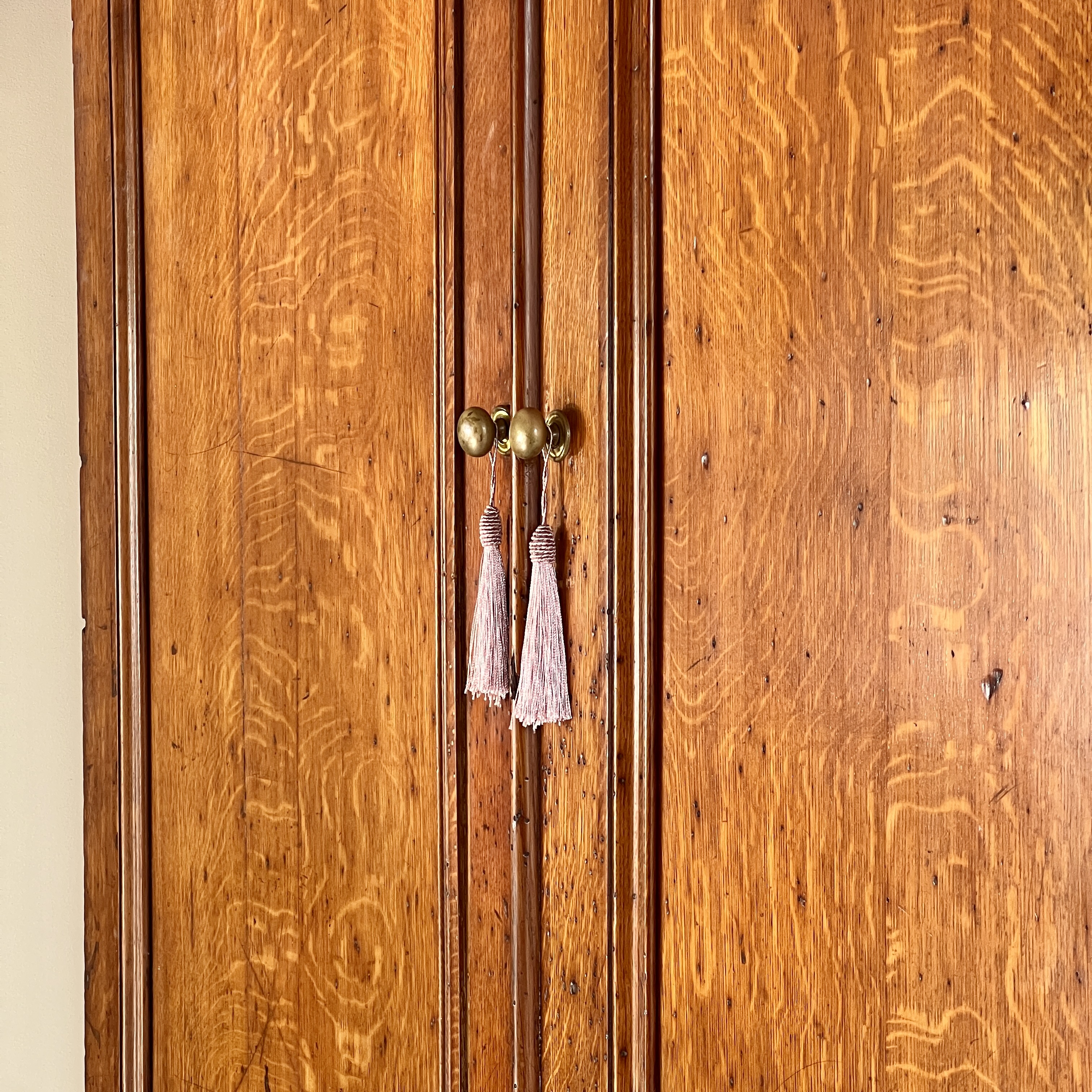19Th Century Oak Wardrobe Linen Press Or Housekeeper's Cupboard - Image 7