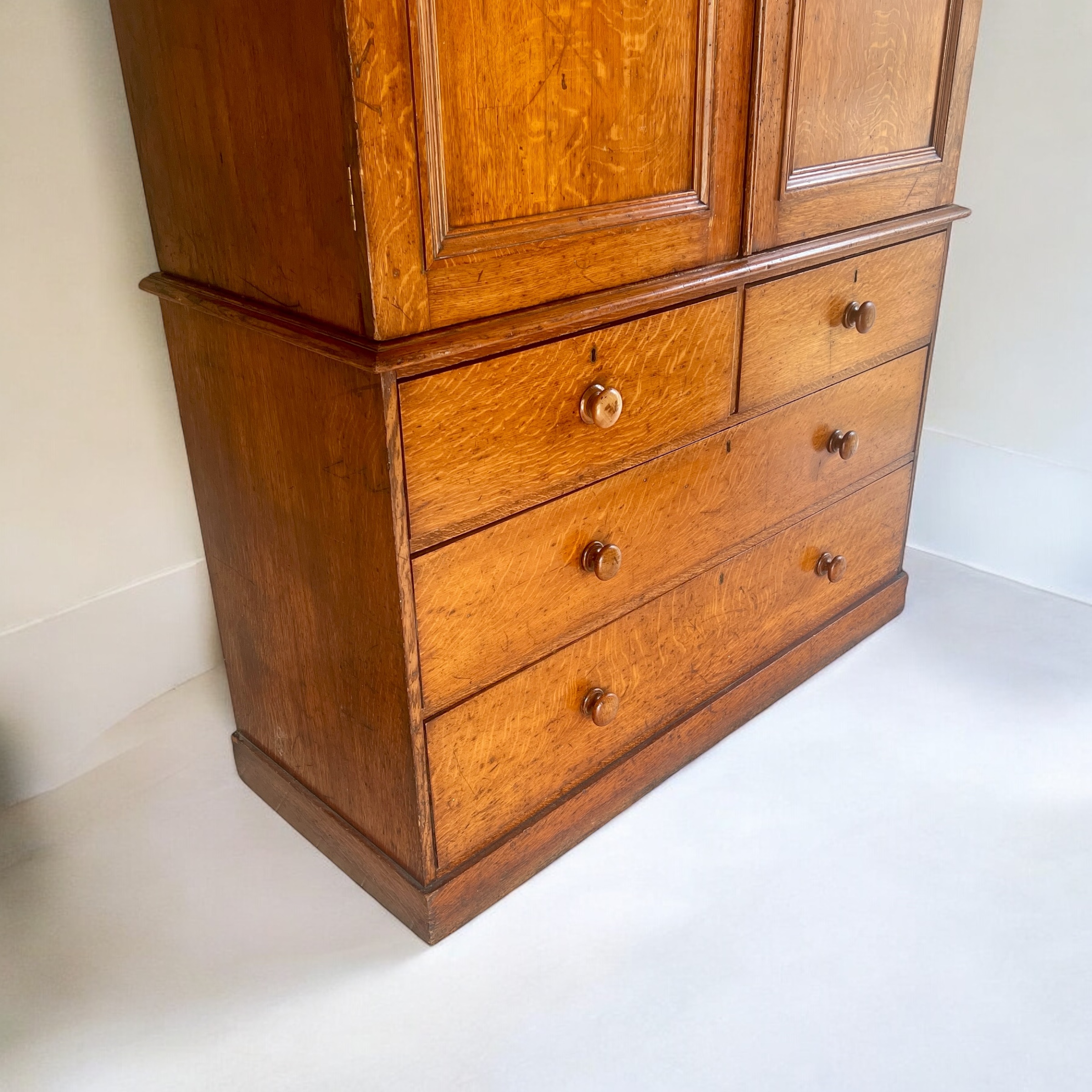 19Th Century Oak Wardrobe Linen Press Or Housekeeper's Cupboard - Image 5