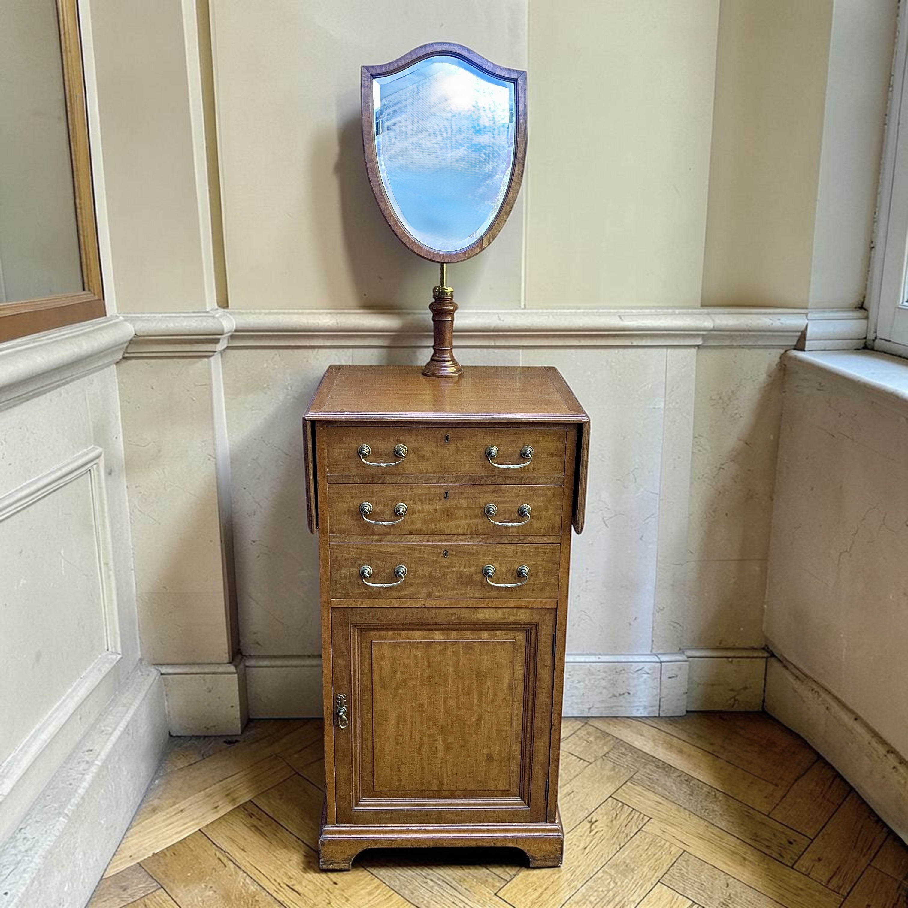 Edwardian Mahogany Dressing Chest With Adjustable Shield Mirror - Image 3