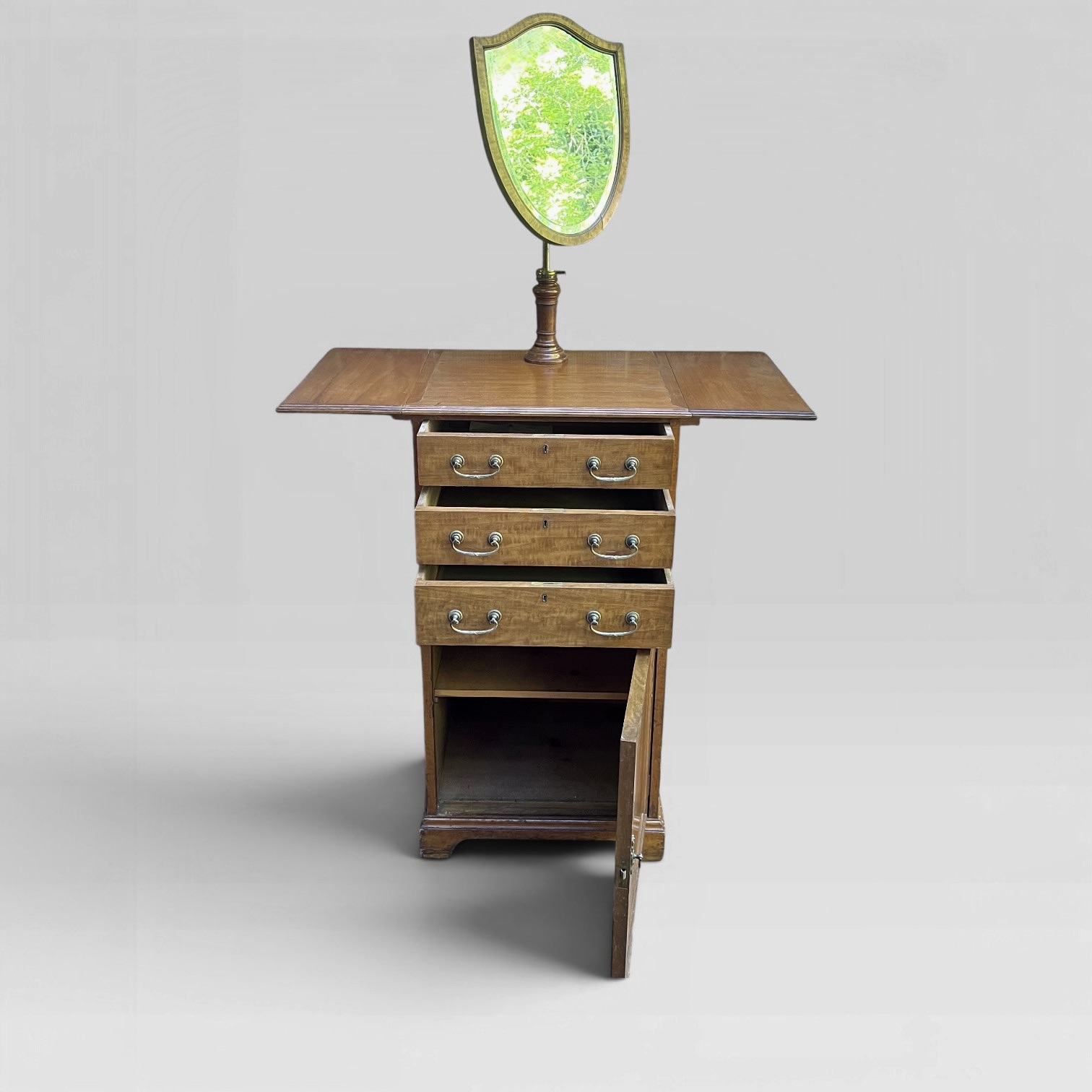 Edwardian Mahogany Dressing Chest With Adjustable Shield Mirror - Image 5