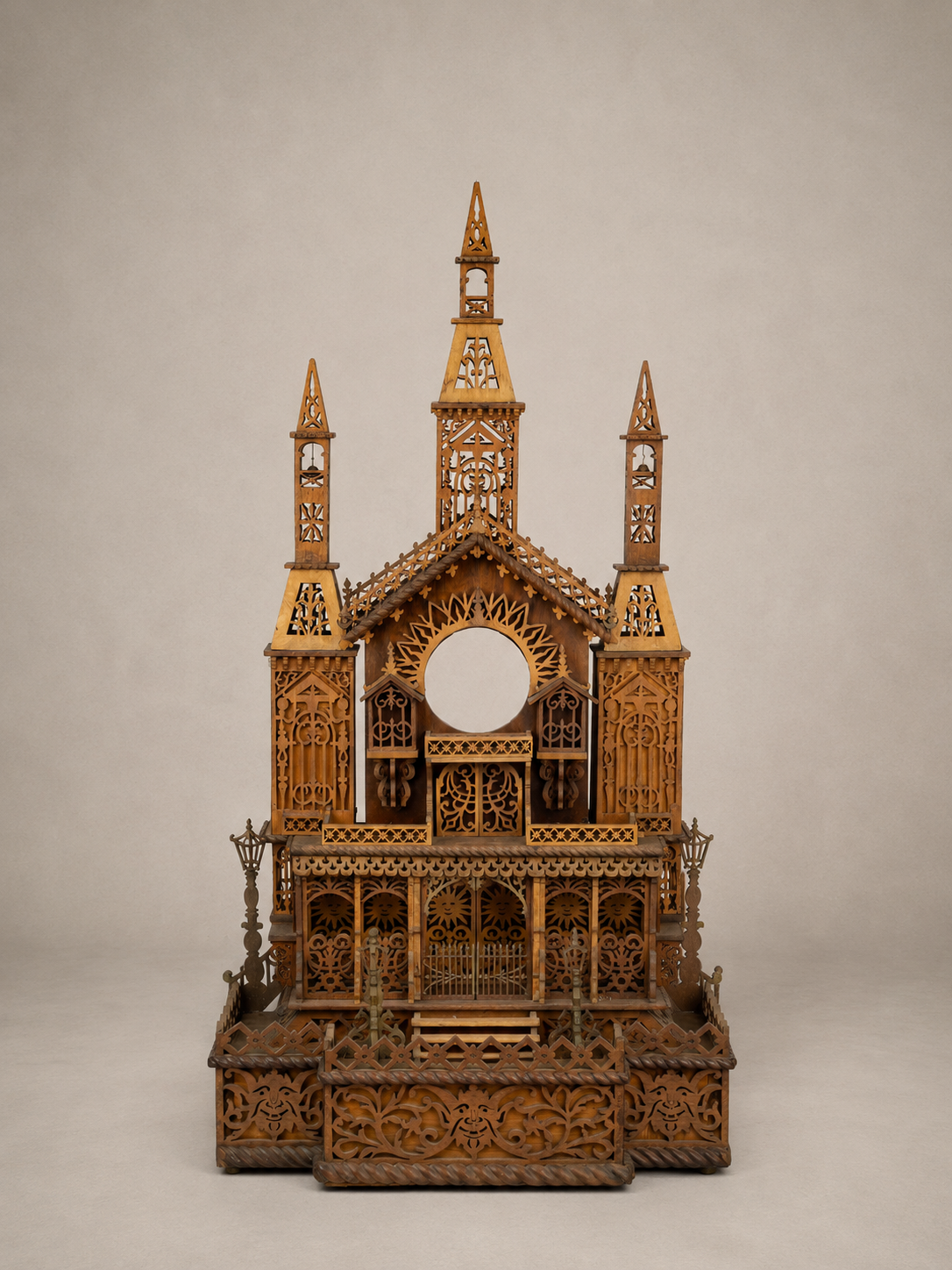 Large architectural fretwork clock case, late 19th/early 20th century, carved wood 99cm - Image 2