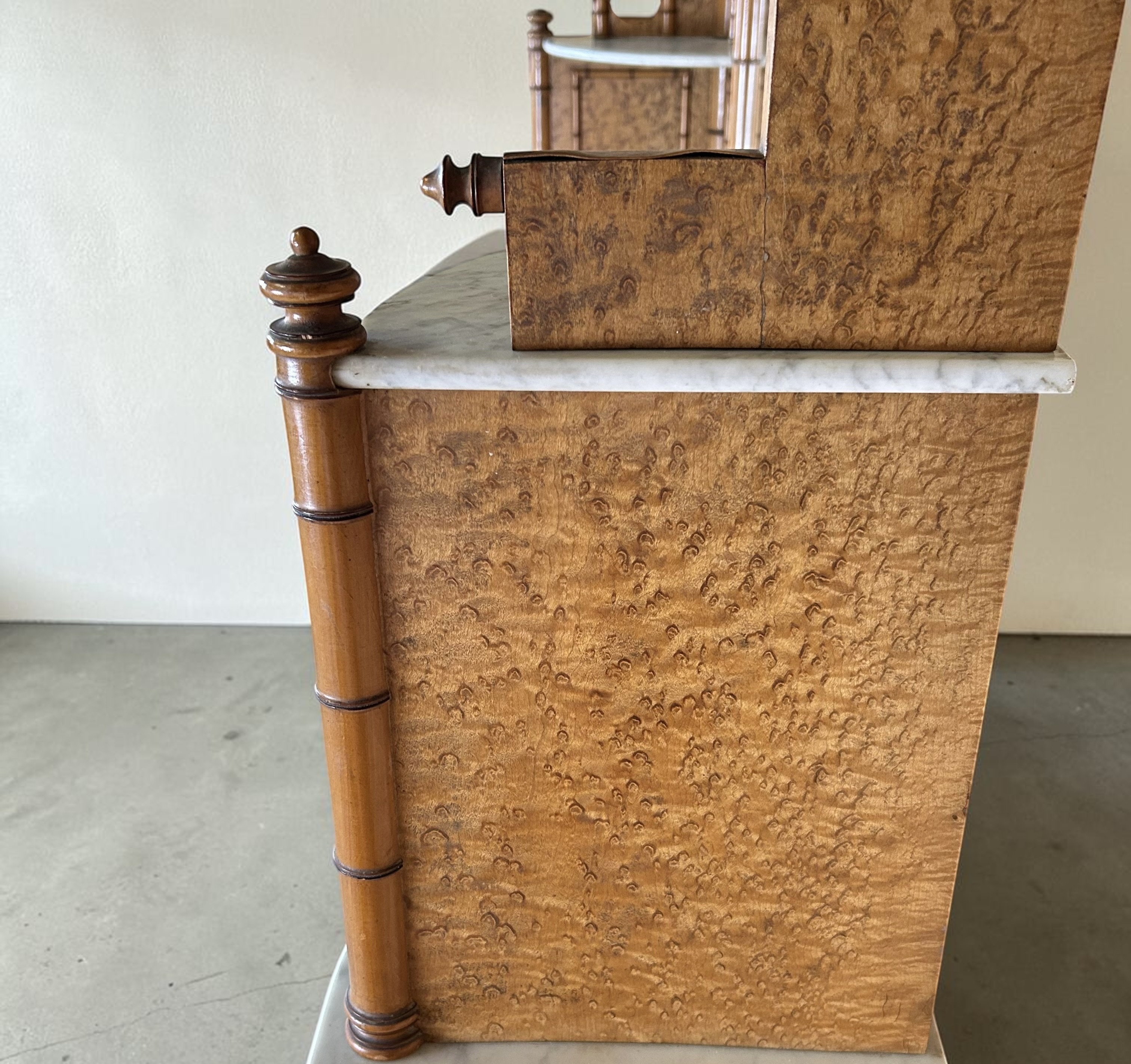 French Faux‑Bamboo Bird’s‑Eye Maple Marble Washstand, c.1890 - Image 8