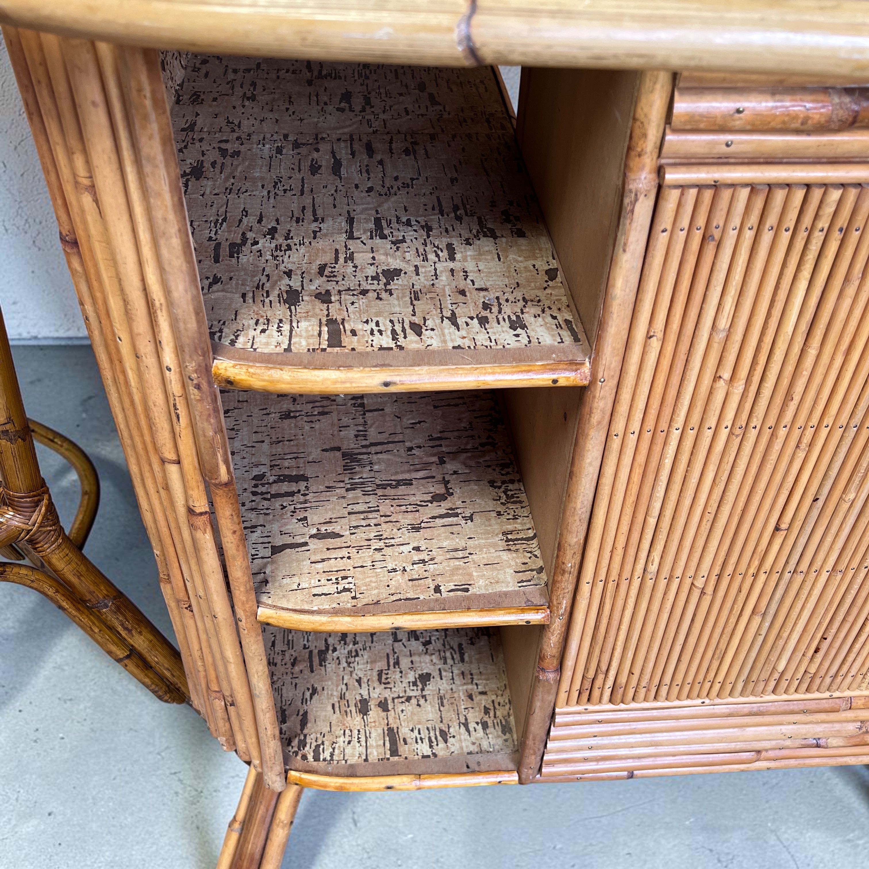 French Mid-Century Bamboo Tiki Bar with Pair of Stools - Image 10