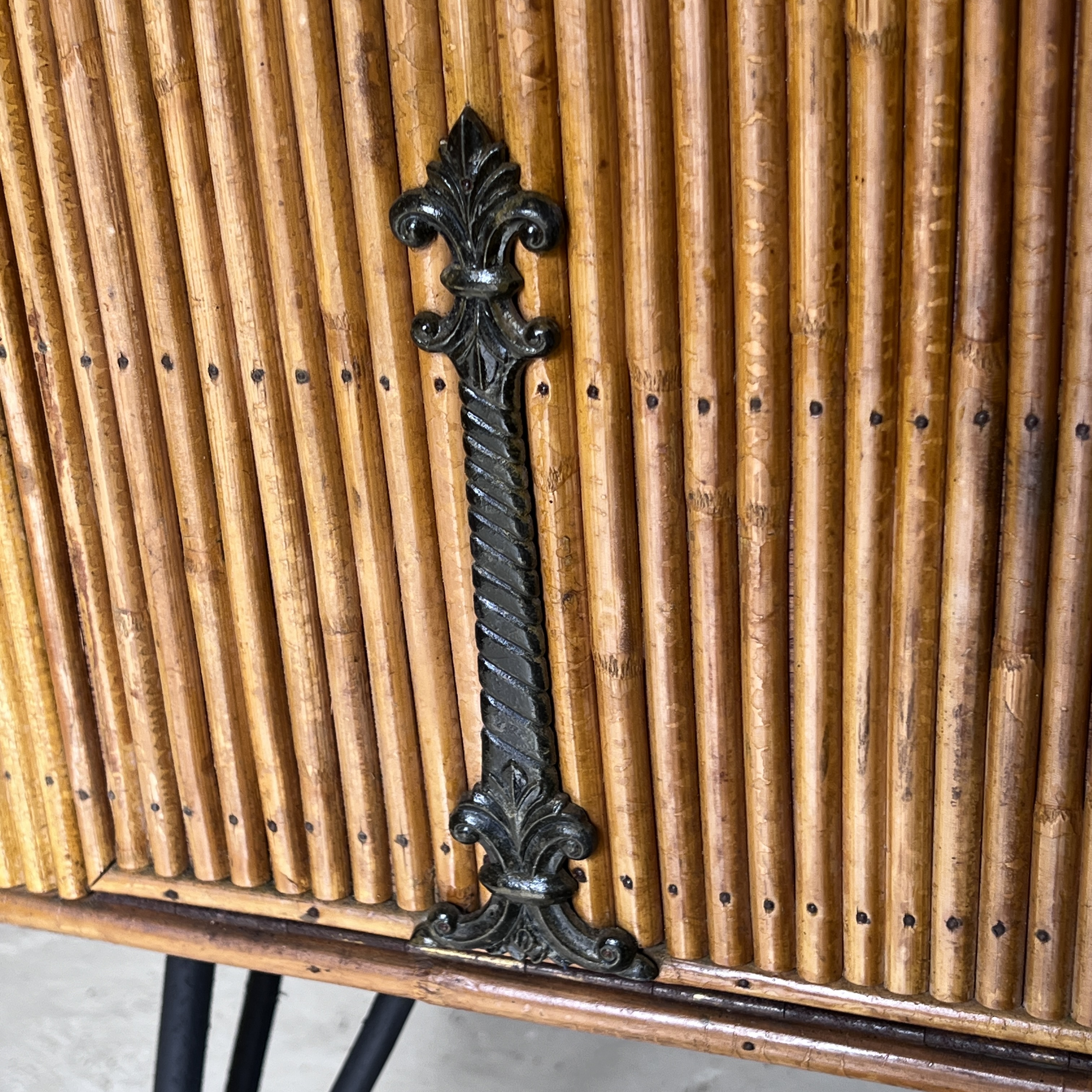 French Mid‑Century Bamboo Drinks Cabinet on Cast‑Iron Legs - Image 8