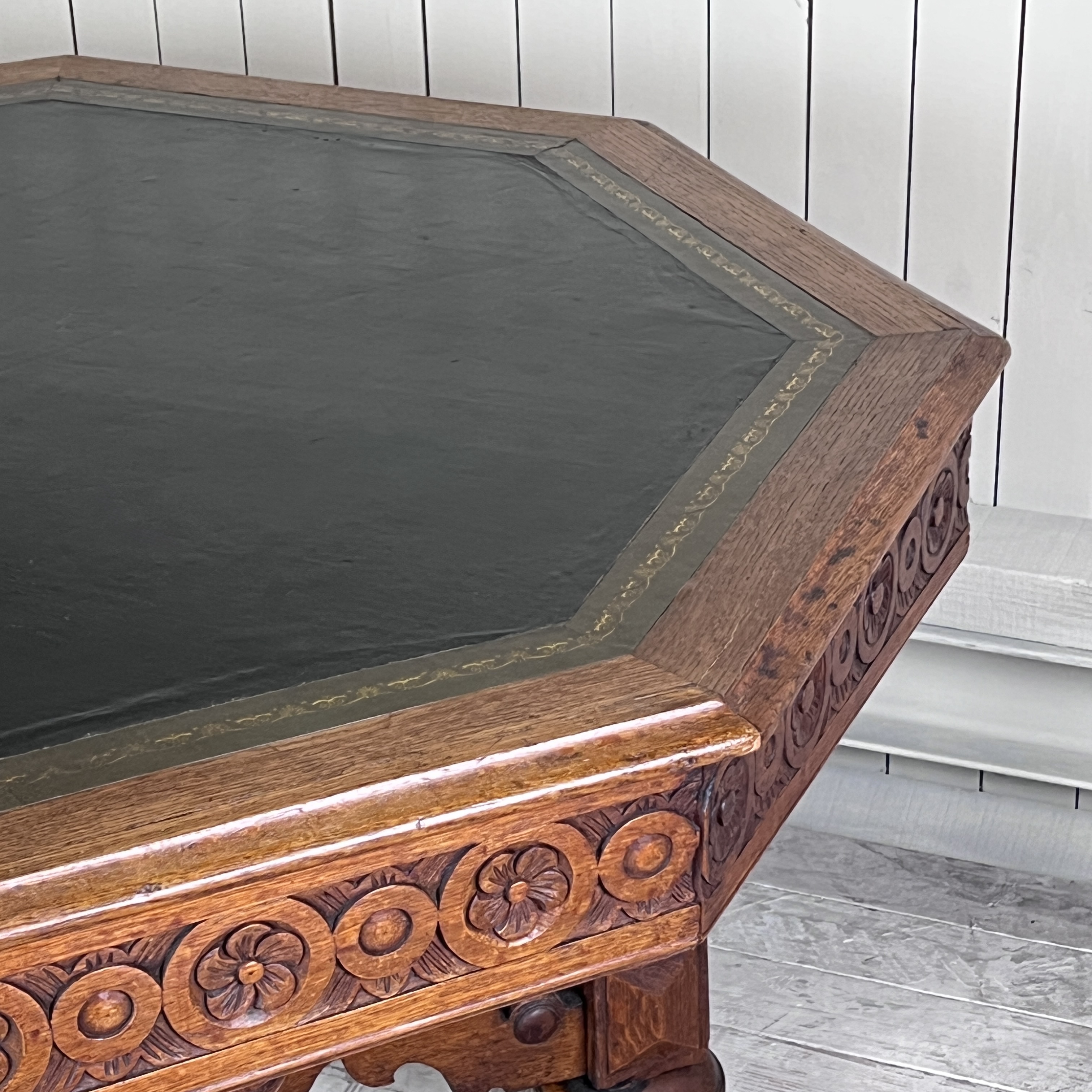 Fine Victorian Gothic Revival Octagonal Oak Library Centre Table – W. Williamson & Sons, Guildford - Image 2